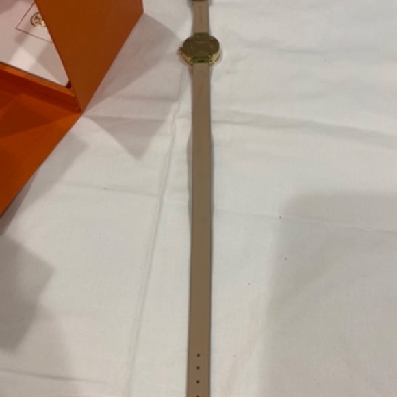 Tory Burch Reva Double Wrap Leather Strap Watch - Picture 8 of 11